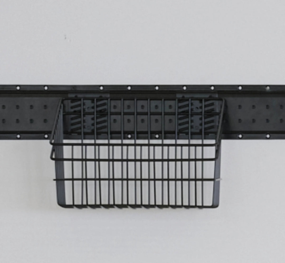 Heavy Duty Metal Wire Basket 55lb Capacity D2785