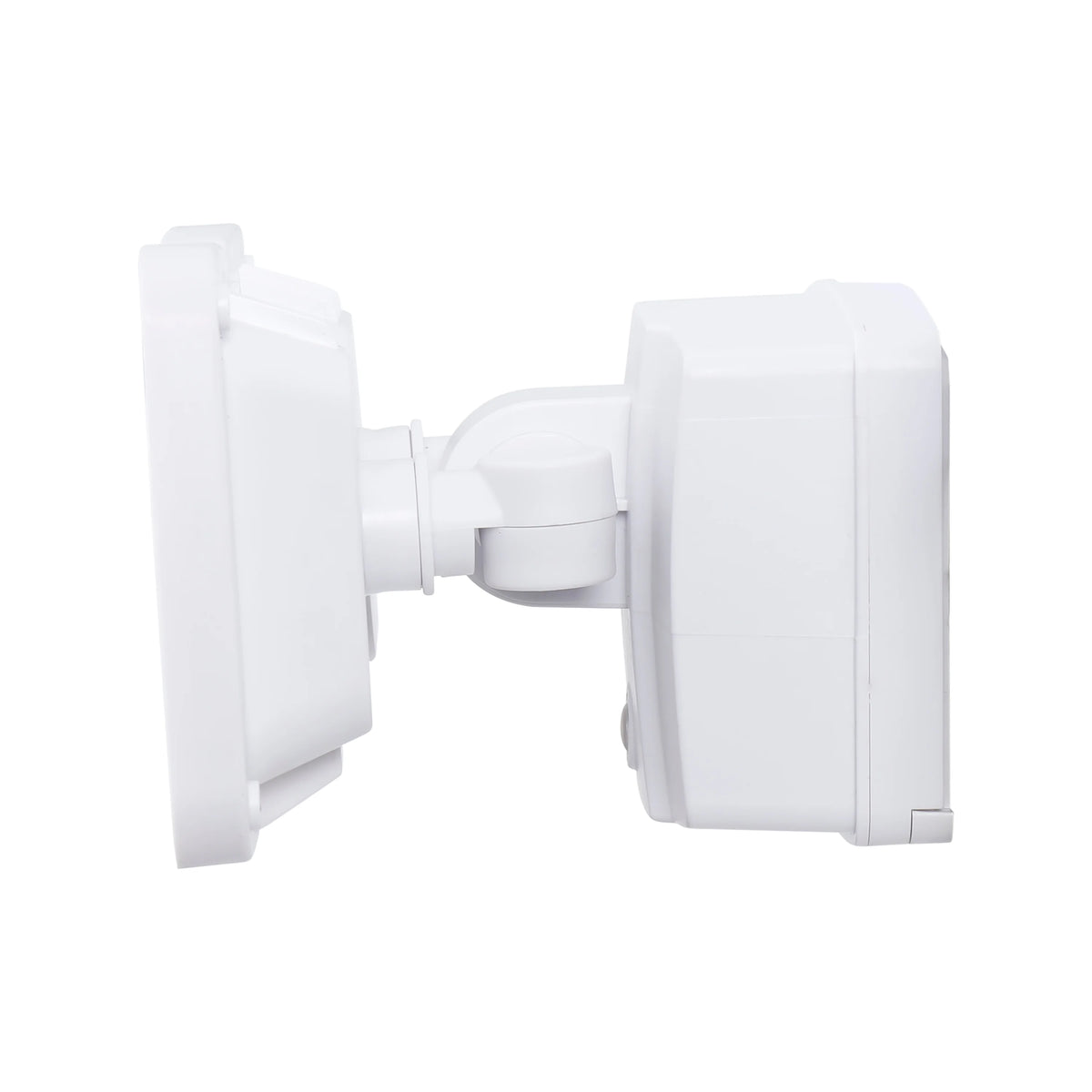600 Lumen Dual Head LED Security Light D522