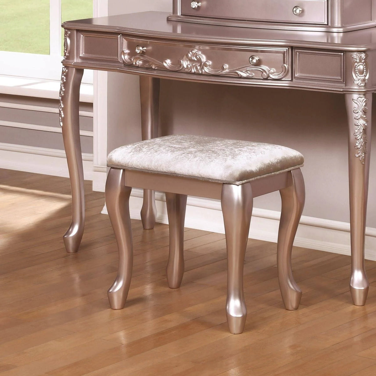 Metallic Lilac Vanity Stool U373553