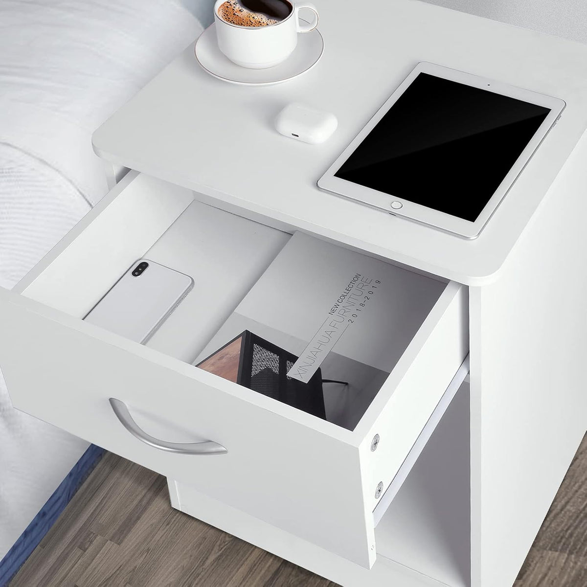 White Nightstand with Drawer W366