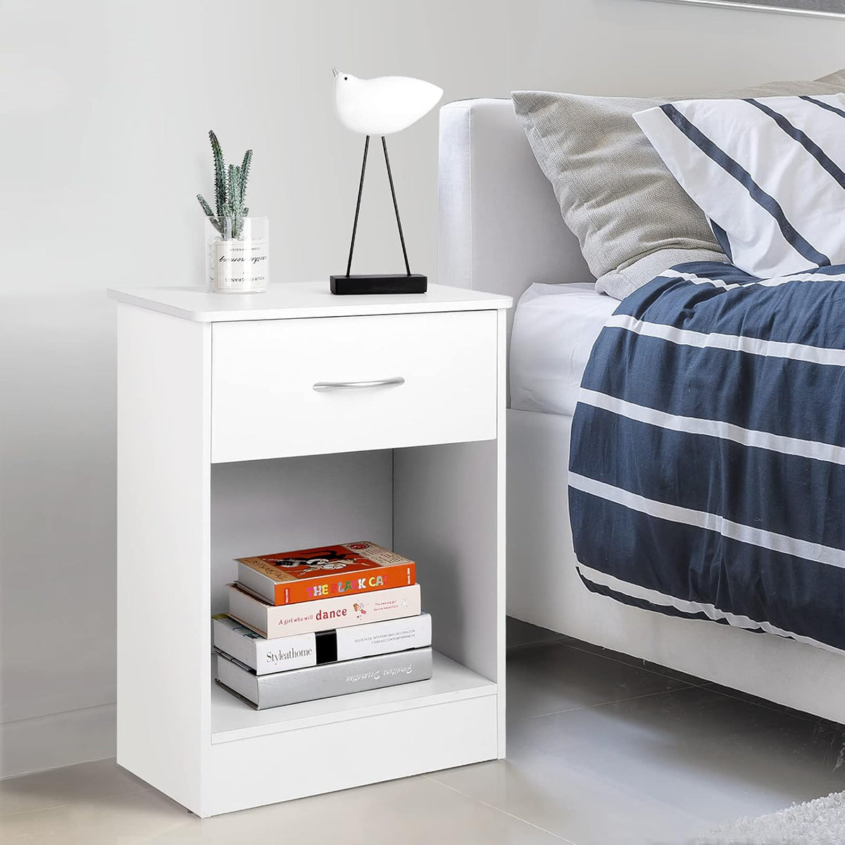 White Nightstand with Drawer W366