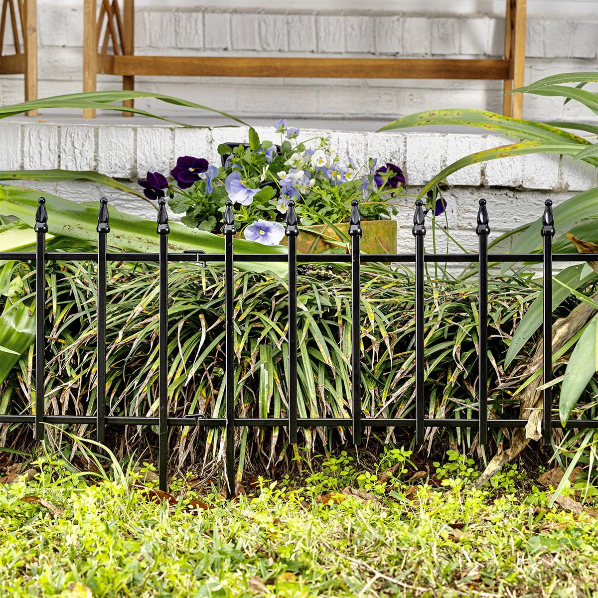 Black Powder Coated Steel Garden Border N977