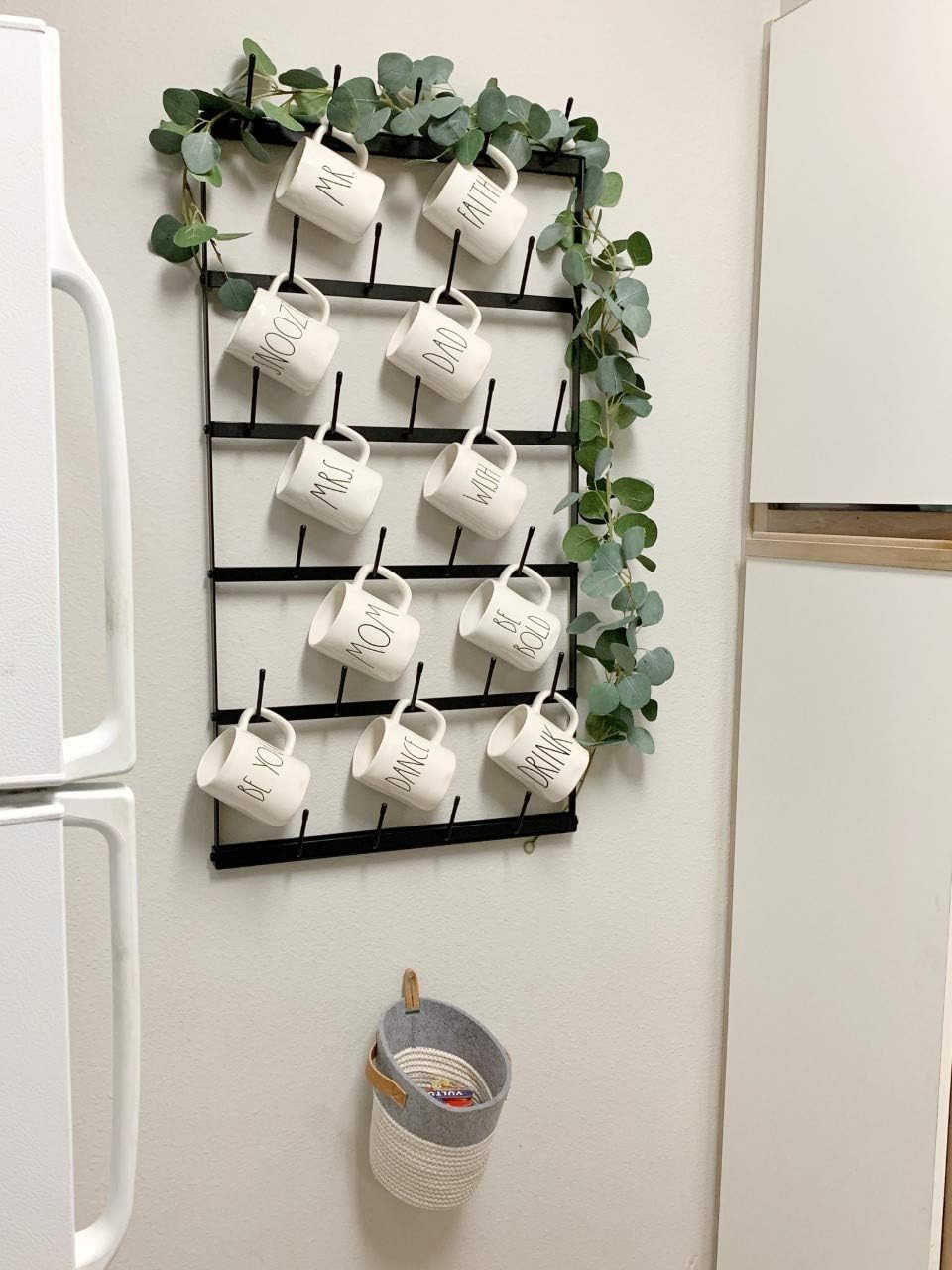 Wall Mounted Black Iron Coffee Mug Rack R839