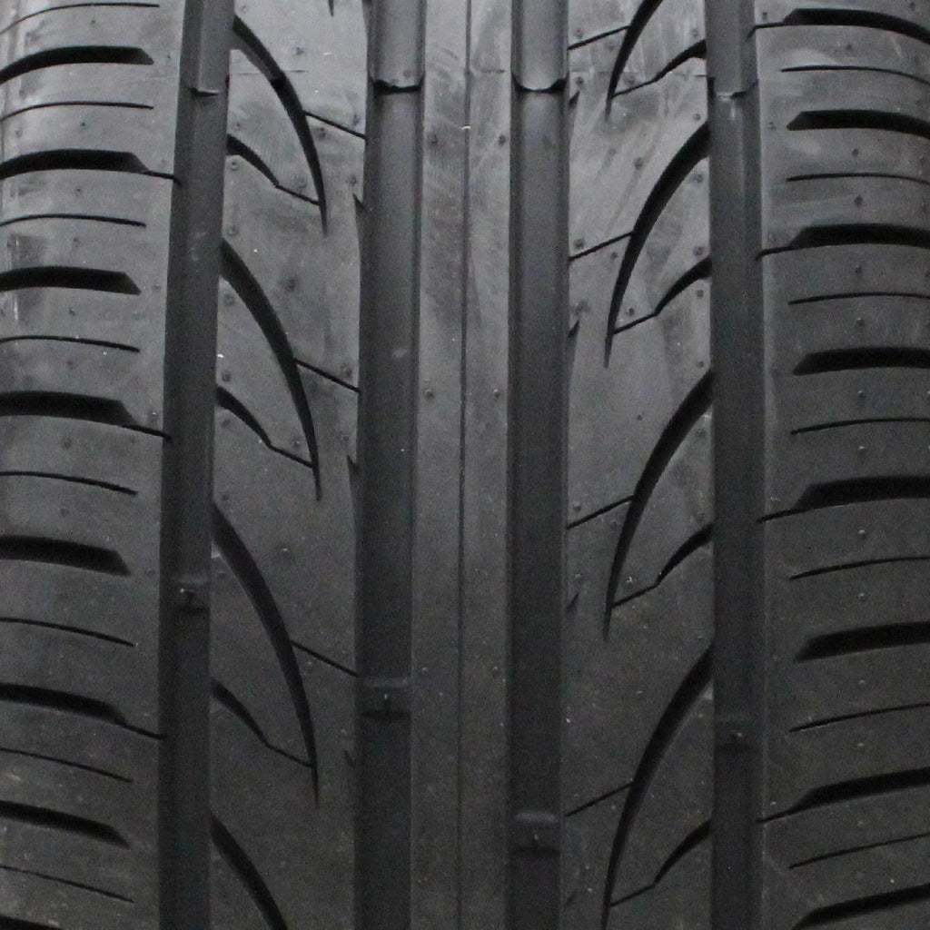 235/45ZR18 98W XL Passenger Tire L64562
