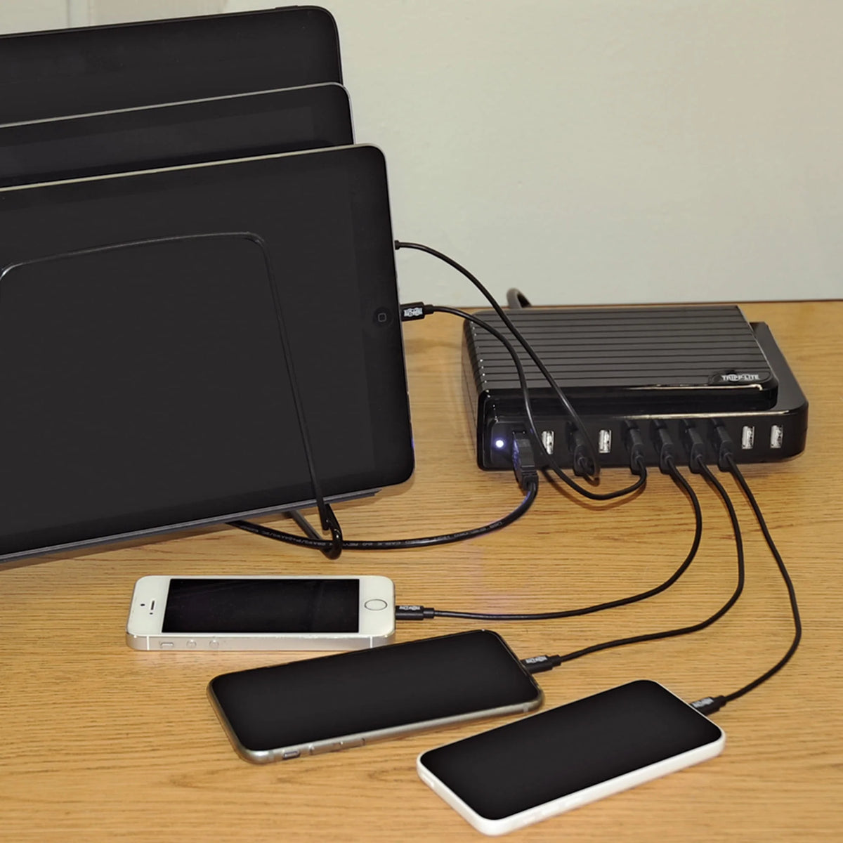10-Port USB Charging Station L594