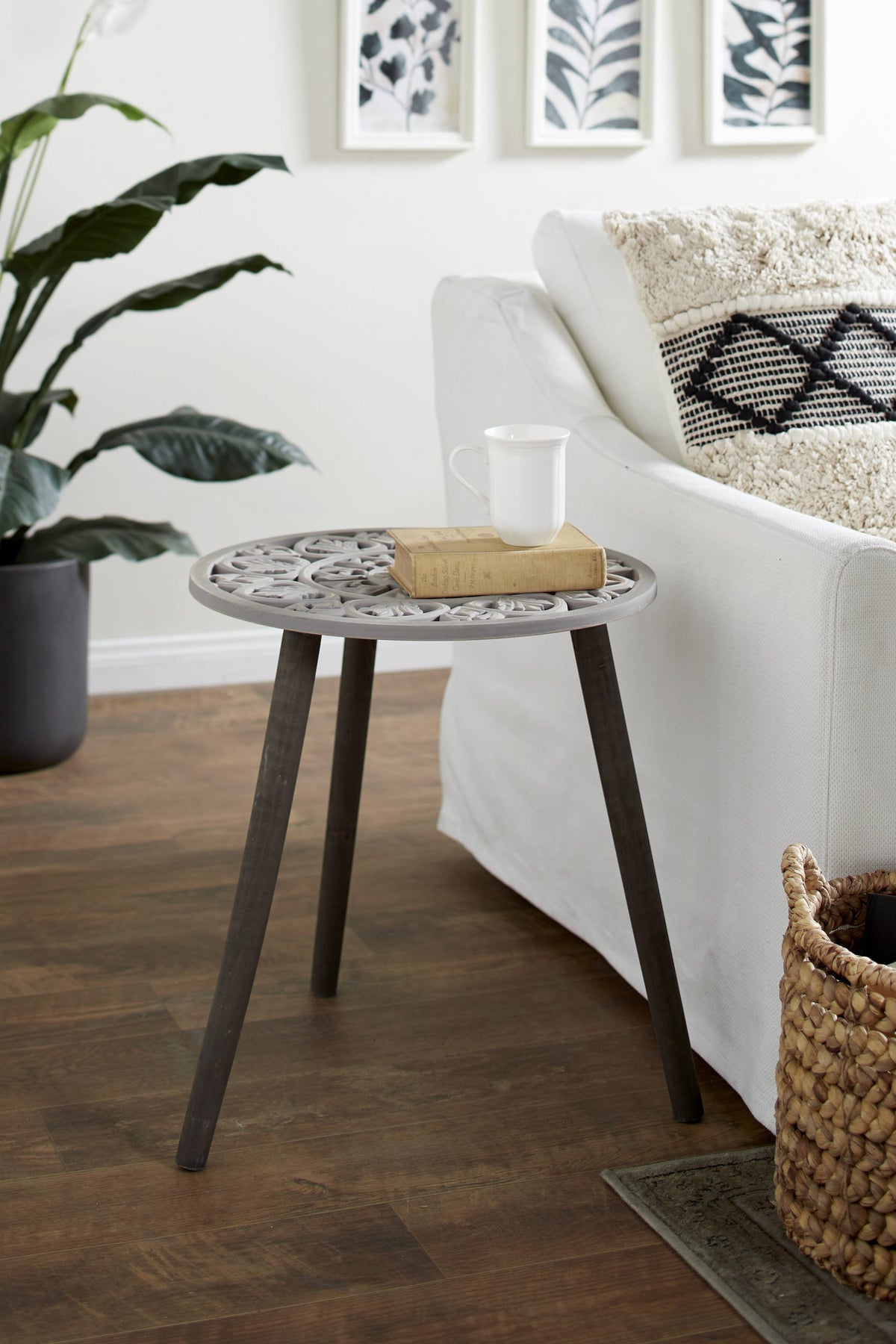 Gray Brown Carved Wood Round Accent Table J676388