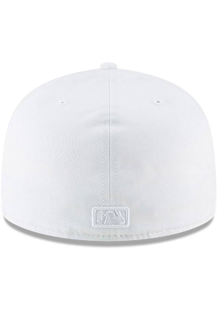 White Fitted Hat Q79659