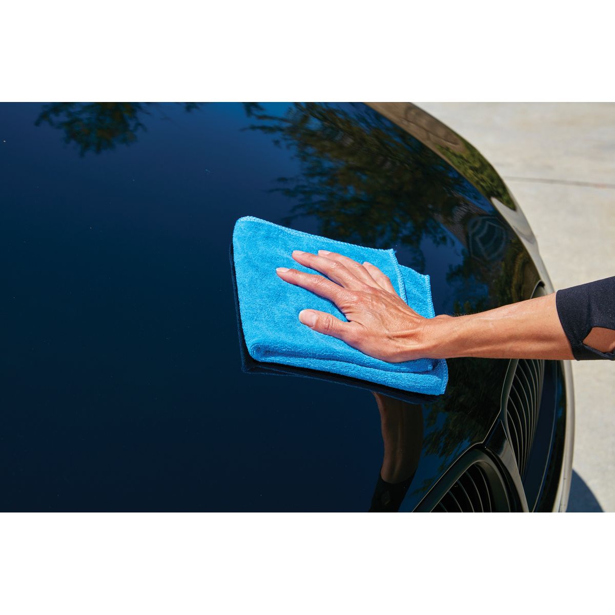 Microfiber Cleaning Cloths 12 in. x 12 in. 12-Pack A700488