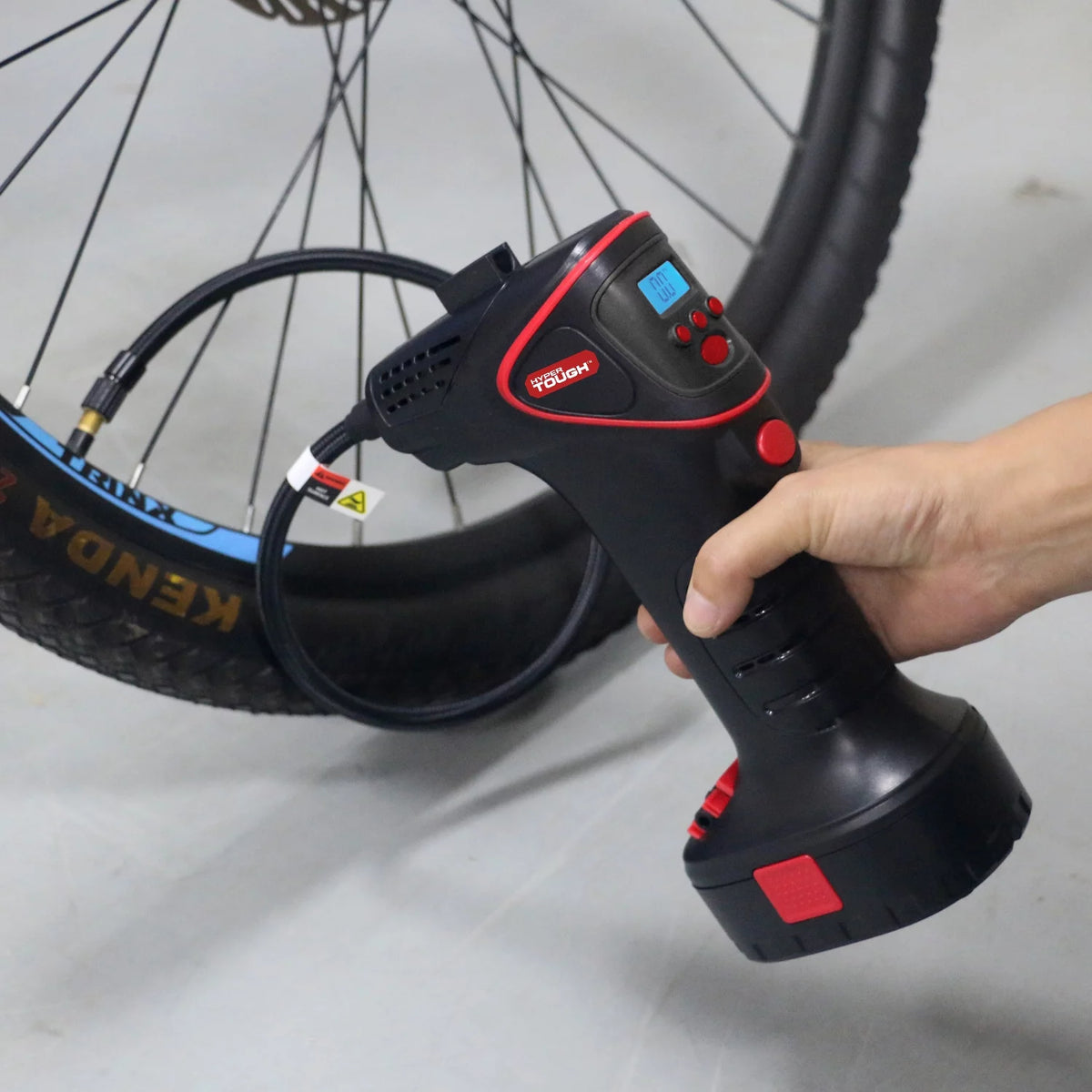 Hand Held Digital Tire Inflator V741
