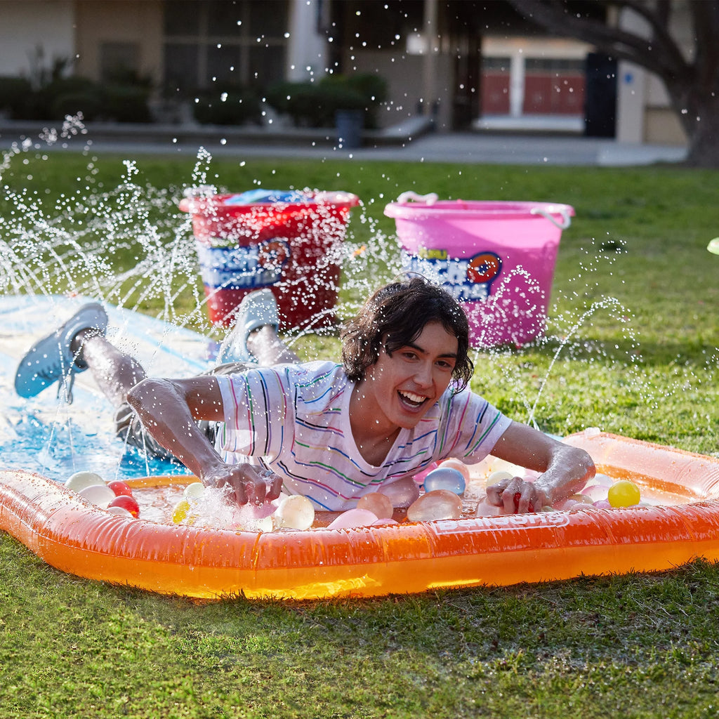 Water Slide with 3 Tropical Bob Y487
